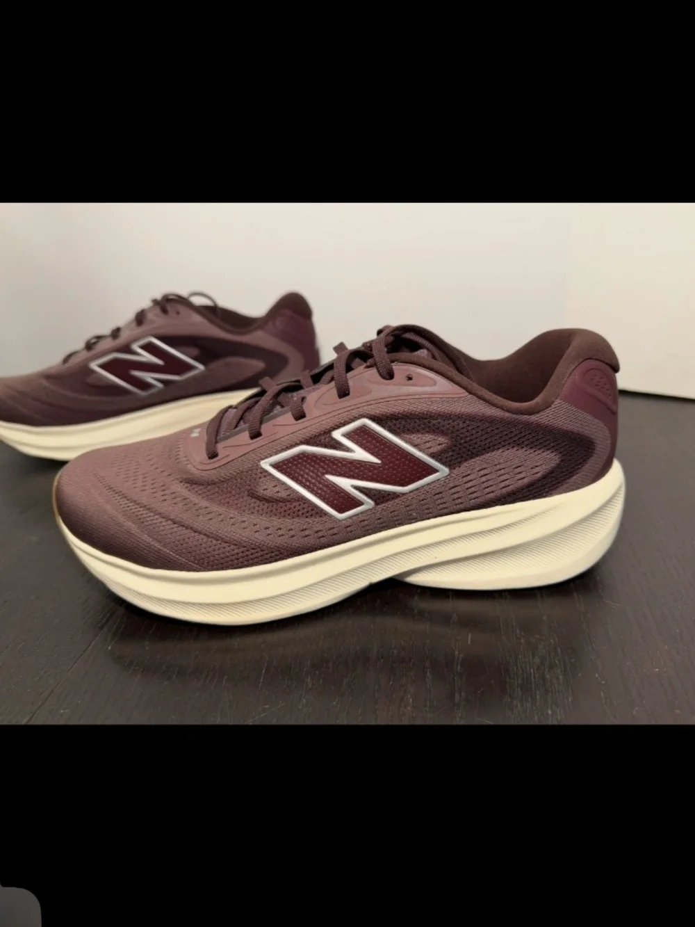 New Balance Fresh Foam 680v9 Running Shoes Burgundy/Purple/Beige Mens 9D/Wm 10.5